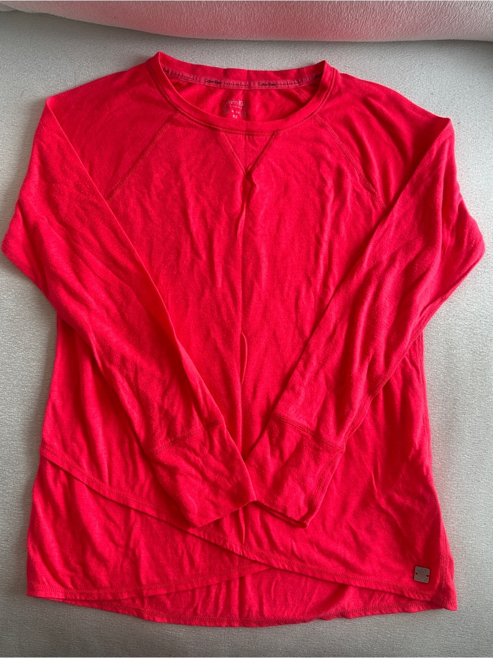 XS Calvin Klein Long Sleeve Top in Bright Pink